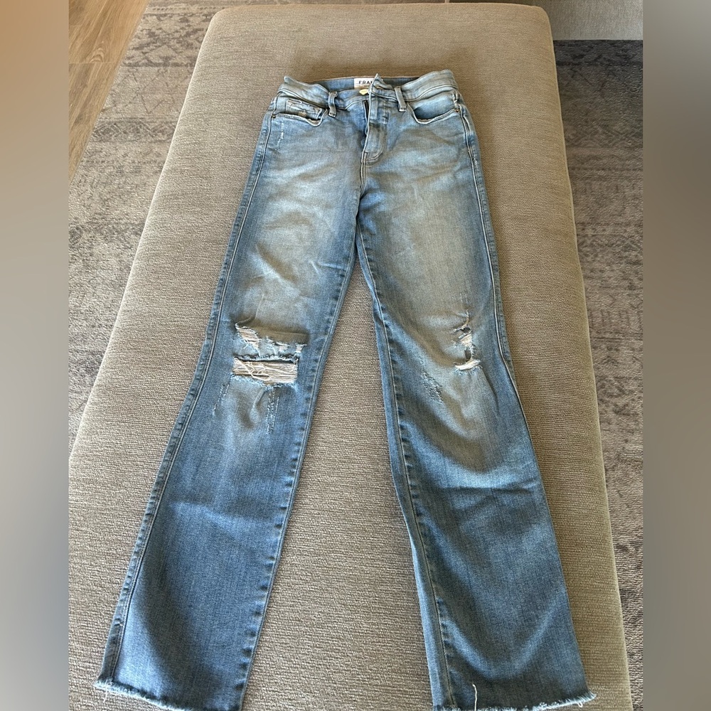 FRAME Le Sylvie Slender Straight-Leg Distressed Frayed Jeans